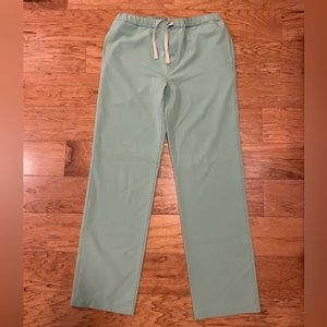 Men’s surgical green scrub pants
